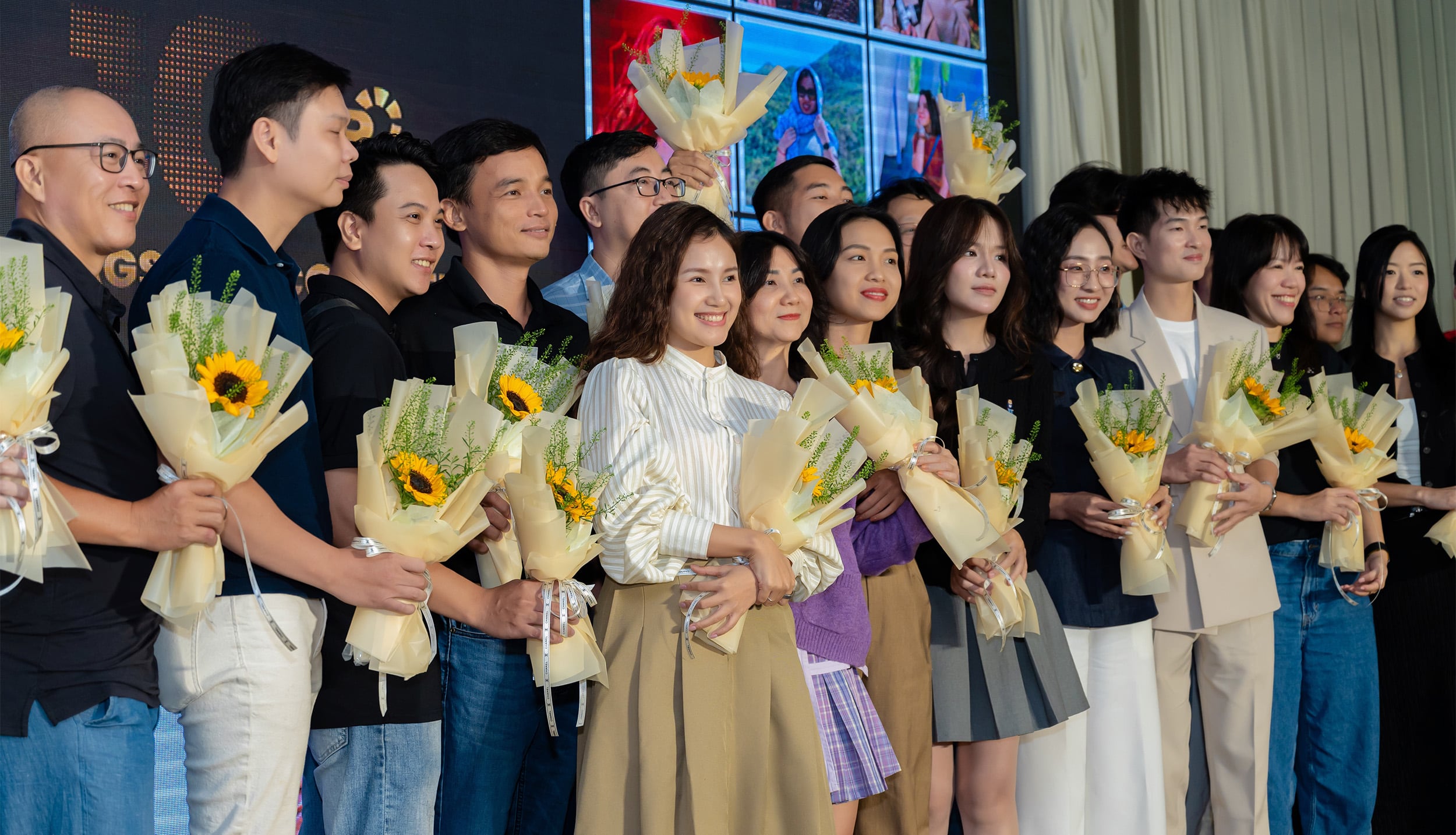 Flagship finale / audience, stage and ecosystem overview